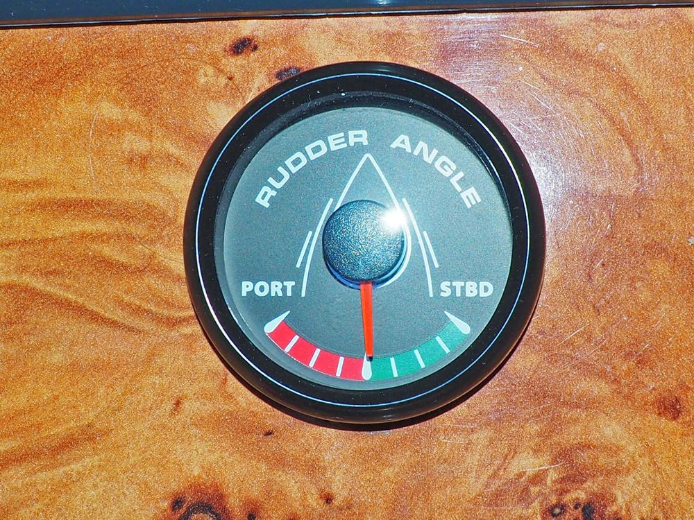  Navigation and electronics